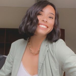 Meet your Posher, Carey